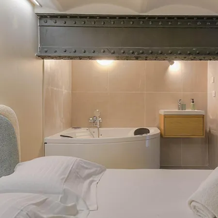 Jacuzzi & Cinema - Loft Design - Porte De Lyon * Caluire-et-Cuire